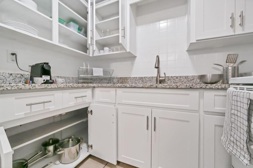 Designed And Well Located Chic 1Br With Parking Leilighet Tampa Eksteriør bilde
