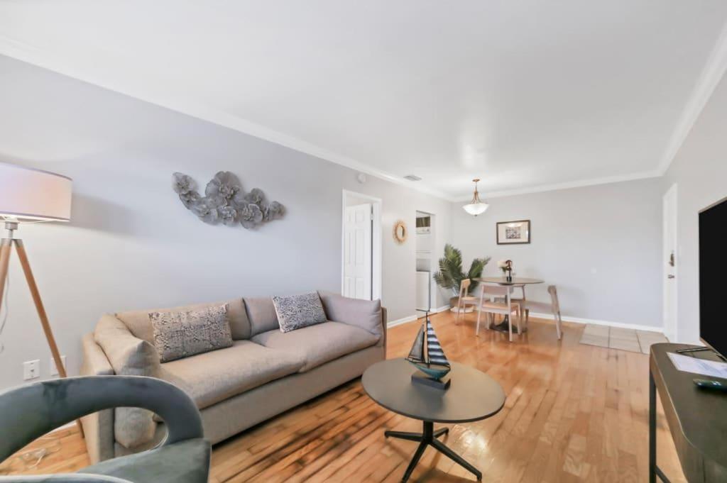 Designed And Well Located Chic 1Br With Parking Leilighet Tampa Eksteriør bilde