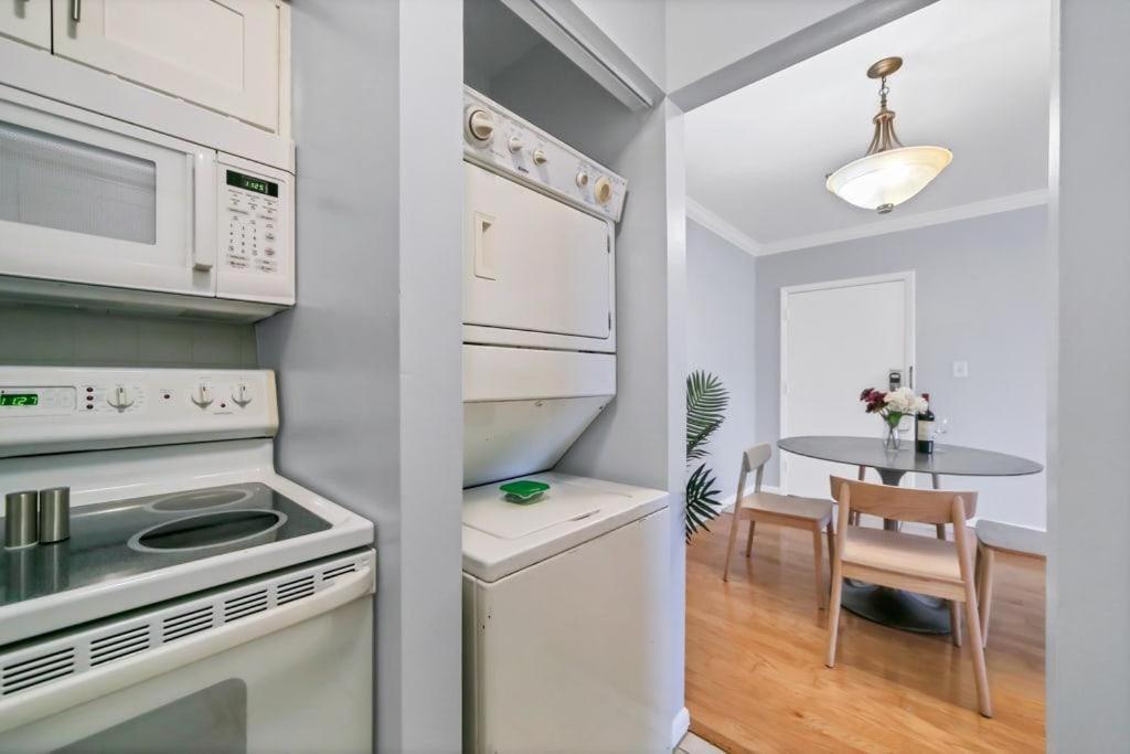 Designed And Well Located Chic 1Br With Parking Leilighet Tampa Eksteriør bilde
