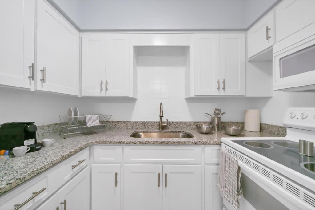 Designed And Well Located Chic 1Br With Parking Leilighet Tampa Eksteriør bilde